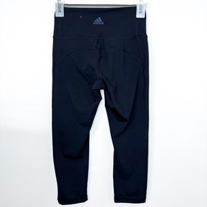 NWOT Adidas Cropped Leggings